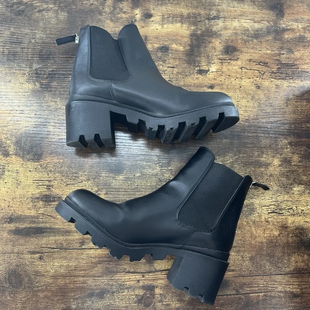 Dolce Vita Women's Sz 7 Sooki Block Heel Chelsea Chunky Bootie‎ Military Zipper